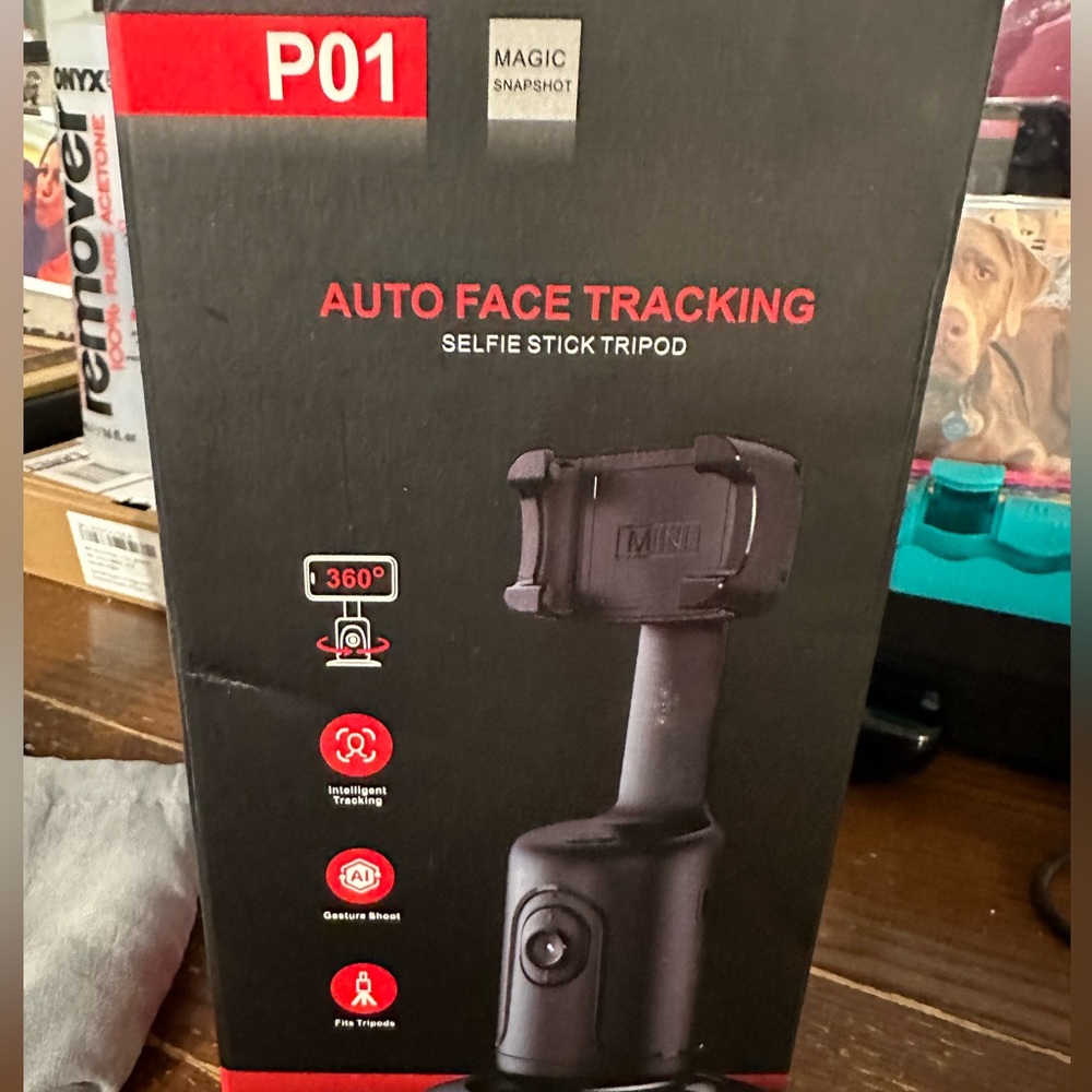 P01 Magic Snapshot Auto Face Tracking Selfie Stick Tripod